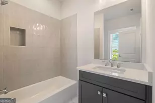 416 Upper E Ave, Savannah, GA 31401 - Photo 29