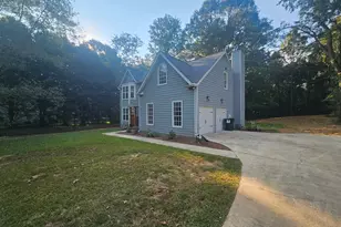 150 Park Timbers Dr, Sharpsburg, GA 30277 - Photo 3