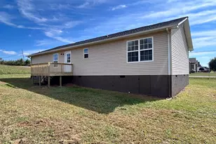 2360 McEntire Cir, Chatsworth, GA 30705 - Photo 5