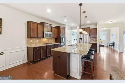 7232 Lake Sterling Boulevard, Flowery Branch, GA 30542 - Photo 11