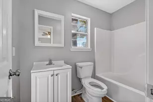 139 Sheila Dr, Hinesville, GA 31313 - Photo 17