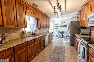 1512 Woodland Way, Gainesville, GA 30501 - Photo 7