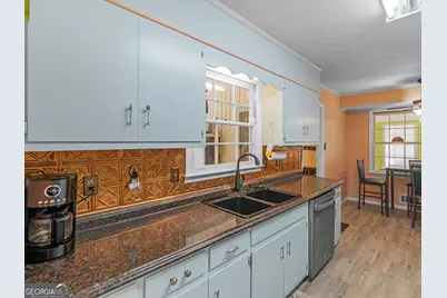 329 Pine Street, Barnesville, GA 30204 - Photo 15