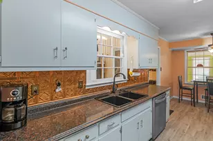 329 Pine St, Barnesville, GA 30204 - Photo 15