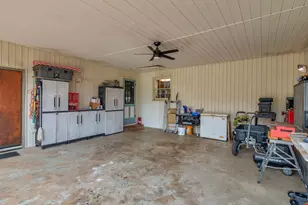 329 Pine St, Barnesville, GA 30204 - Photo 49