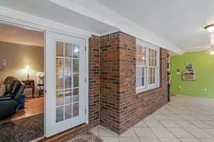 329 Pine St, Barnesville, GA 30204 - Photo 23