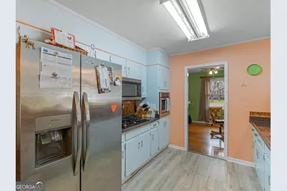 329 Pine Street, Barnesville, GA 30204 - Photo 17