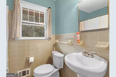 329 Pine Street, Barnesville, GA 30204 - Photo 29