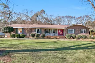 329 Pine St, Barnesville, GA 30204 - Photo 3