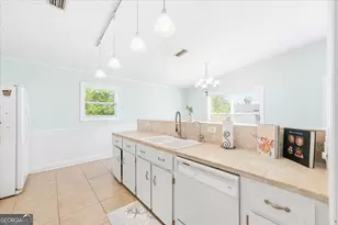 208 Paradise Marsh Cir, Brunswick, GA 31525 - Photo 15