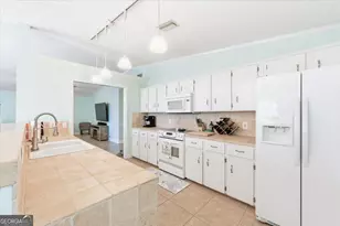 208 Paradise Marsh Cir, Brunswick, GA 31525 - Photo 13