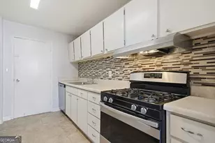 215 Piedmont Ave, Atlanta, GA 30308 - Photo 15