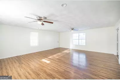 1940 Barrington Drive, Dublin, GA 31021 - Photo 3