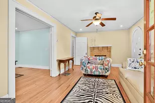 80 Spring St, Newnan, GA 30263 - Photo 9