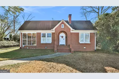 80 Spring Street, Newnan, GA 30263 - Photo 1