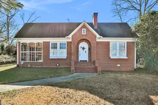 80 Spring St, Newnan, GA 30263 - Photo 1