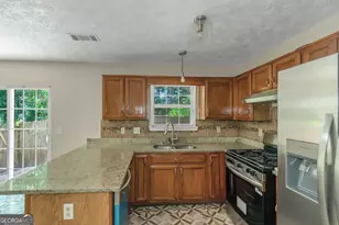 3011 Fields Dr, Lithonia, GA 30038 - Photo 5