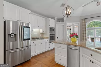 660 Milton Drive, McDonough, GA 30252 - Photo 9