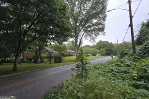 452 Sunset Cir, Forsyth, GA 31029 - Photo 3