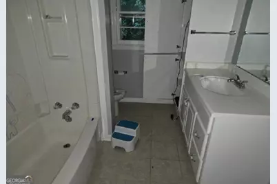 452 Sunset Circle, Forsyth, GA 31029 - Photo 13