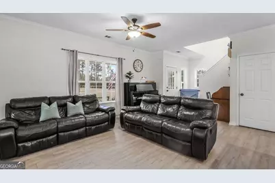 615 Meinhard Road, Port Wentworth, GA 31407 - Photo 3