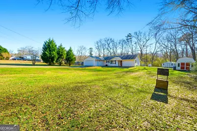 264 Aspen Lake Drive W, Newnan, GA 30263 - Photo 3