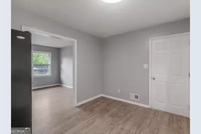 836 Oakdale Drive, Forest Park, GA 30297 - Photo 9