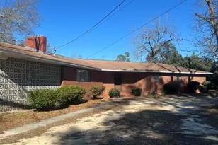 8 Roundtree St, Statesboro, GA 30458 - Photo 1