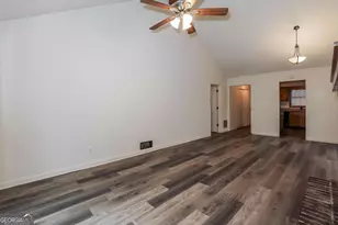 7074 Williamsburg Dr, Riverdale, GA 30274 - Photo 5