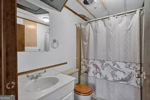 1605 Bartley Rd, Lagrange, GA 30240 - Photo 11