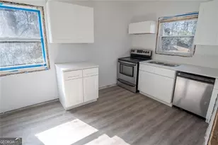1471 Centra Villa Dr SW, Atlanta, GA 30311 - Photo 9