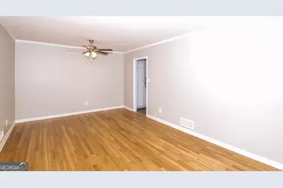 2693 Stoneview Terrace, East Point, GA 30344 - Photo 7