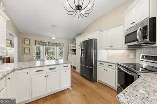 246 Osprey Cir, Saint Marys, GA 31558 - Photo 13