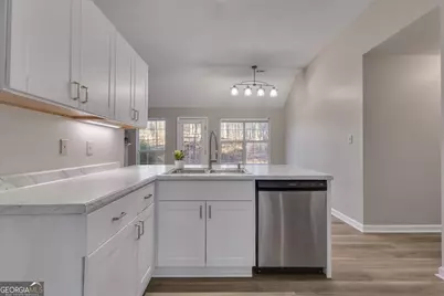 115 Park Timbers Drive, Sharpsburg, GA 30277 - Photo 17