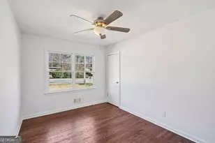 2198 Lower Roswell Rd, Marietta, GA 30068 - Photo 13