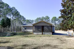 741 Howell Rd, Zebulon, GA 30295 - Photo 25
