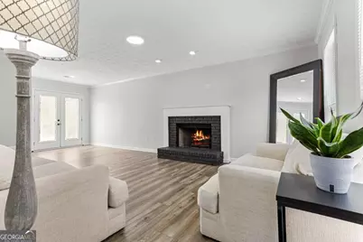 1646 Desford Court SW, Marietta, GA 30064 - Photo 5