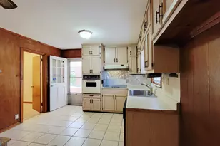 1746 Carla Dr, Morrow, GA 30260 - Photo 9