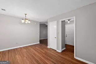 8802 Churchill Pl, Jonesboro, GA 30238 - Photo 7