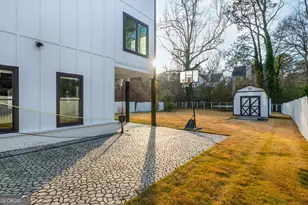 2804 Skyland Dr NE, Brookhaven, GA 30341 - Photo 57