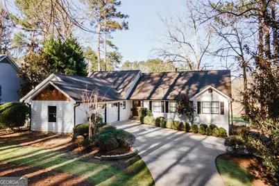 1040 Spy Glass Hill, Greensboro, GA 30642 - Photo 1