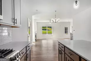 301 Retreat Way, Carrollton, GA 30116 - Photo 11