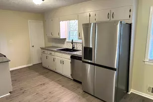 7 Elaine Dr, Newnan, GA 30263 - Photo 5