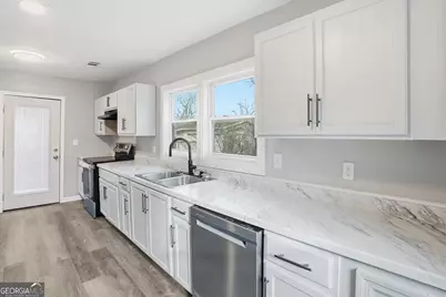 118 King Street, Savannah, GA 31408 - Photo 27