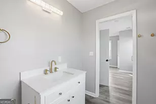 118 King St, Savannah, GA 31408 - Photo 21