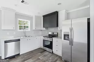 94 Thrasher Ln E, Jesup, GA 31545 - Photo 7