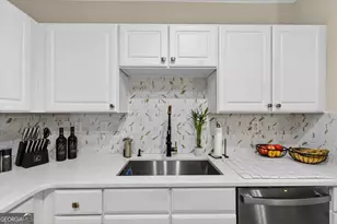 1850 Cotillion Dr, Dunwoody, GA 30338 - Photo 13