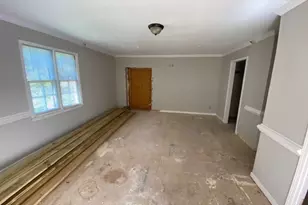 203 Farmbrook Pkwy, Stockbridge, GA 30281 - Photo 3