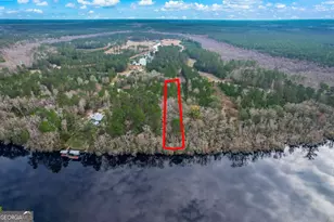 448 Shoreline Dr, Kingsland, GA 31548 - Photo 1