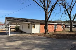 210 Savannah Ave, Dublin, GA 31027 - Photo 5